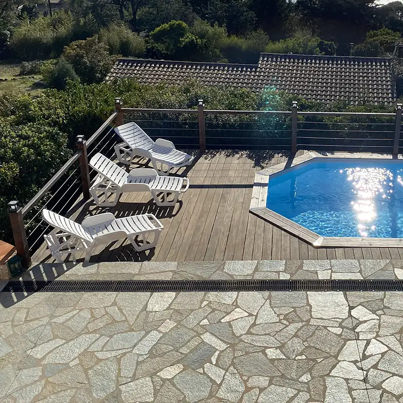 Privater Pool & sonnige Terrasse